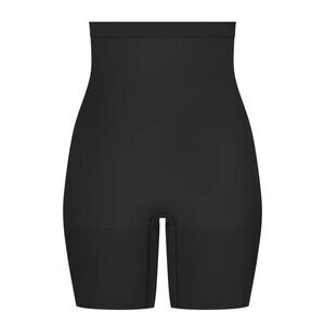 SPANXsculpt Seamless Power Series High-Waisted Mid-Thigh Short - Black